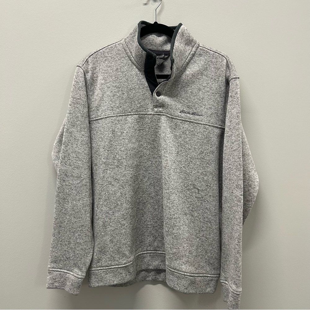 Eddie Bauer Men’s knit pullover - Large